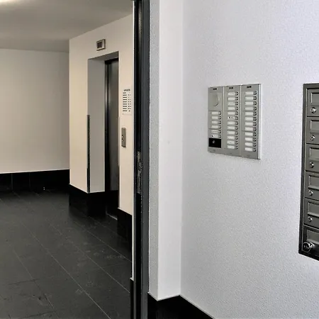 Metro Dzialdowska - Peace And Comfort *